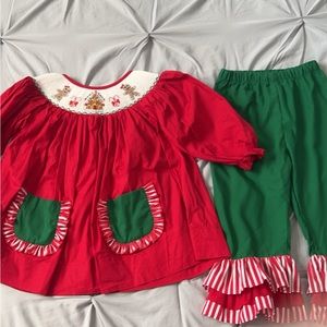 Size 3T girls 2 piece Christmas outfit .